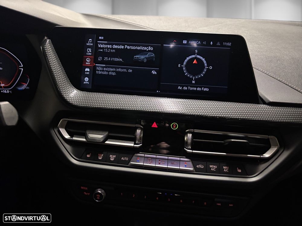 BMW 118 i Line Luxury Auto - 16