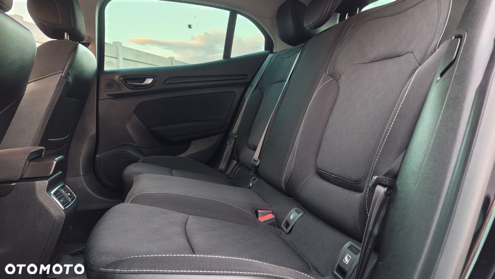 Renault Megane 1.6 SCe Limited - 36