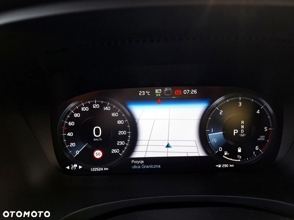 Volvo V90 Cross Country B5 D AWD Pro - 32