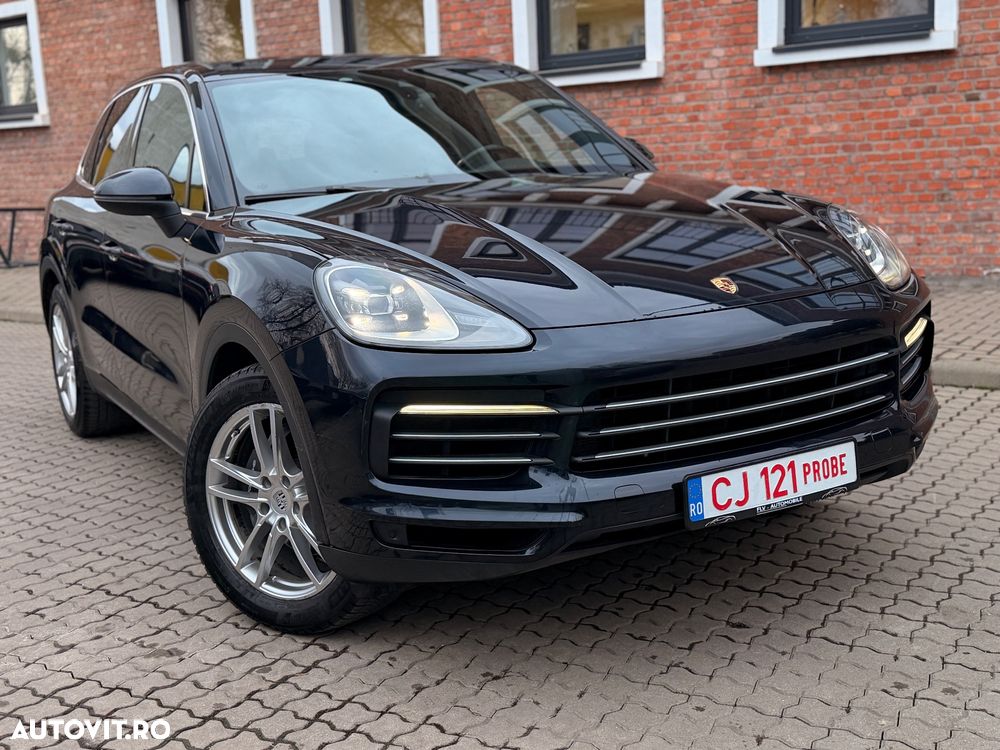 Porsche Cayenne Standard - 1