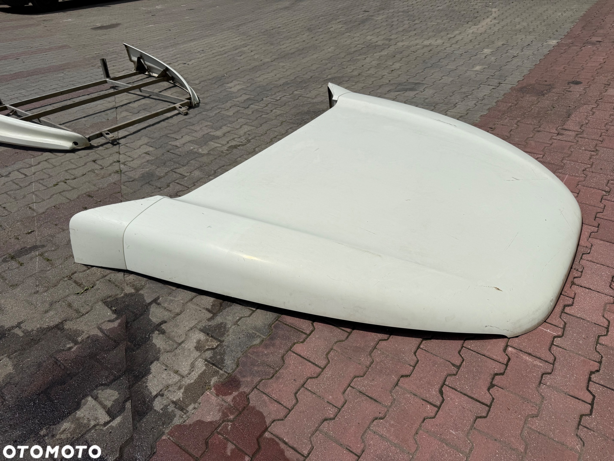 Daf FX obudowa filtra powietrza, chłodnica wody intercooler, owiewka górna spoiler, siodło Daf XF - 10