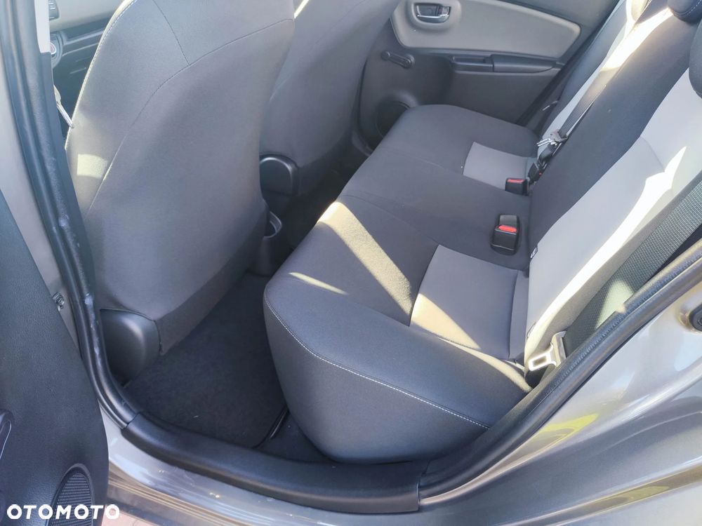 Toyota Yaris 1.5 Premium - 19