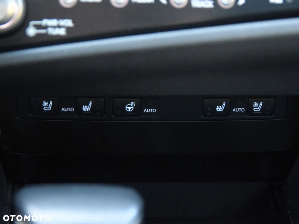 Lexus ES 300h Business Line - 20