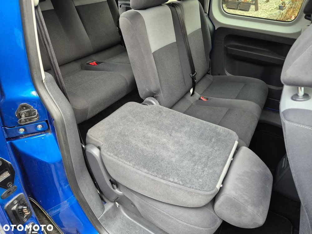 Volkswagen Caddy 1.6 (7-Si.) Edition 30 - 12