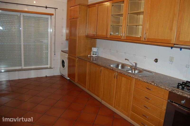 Apartamento T2 sem garagem em Ponte de Lima - Grande imagem: 2/7