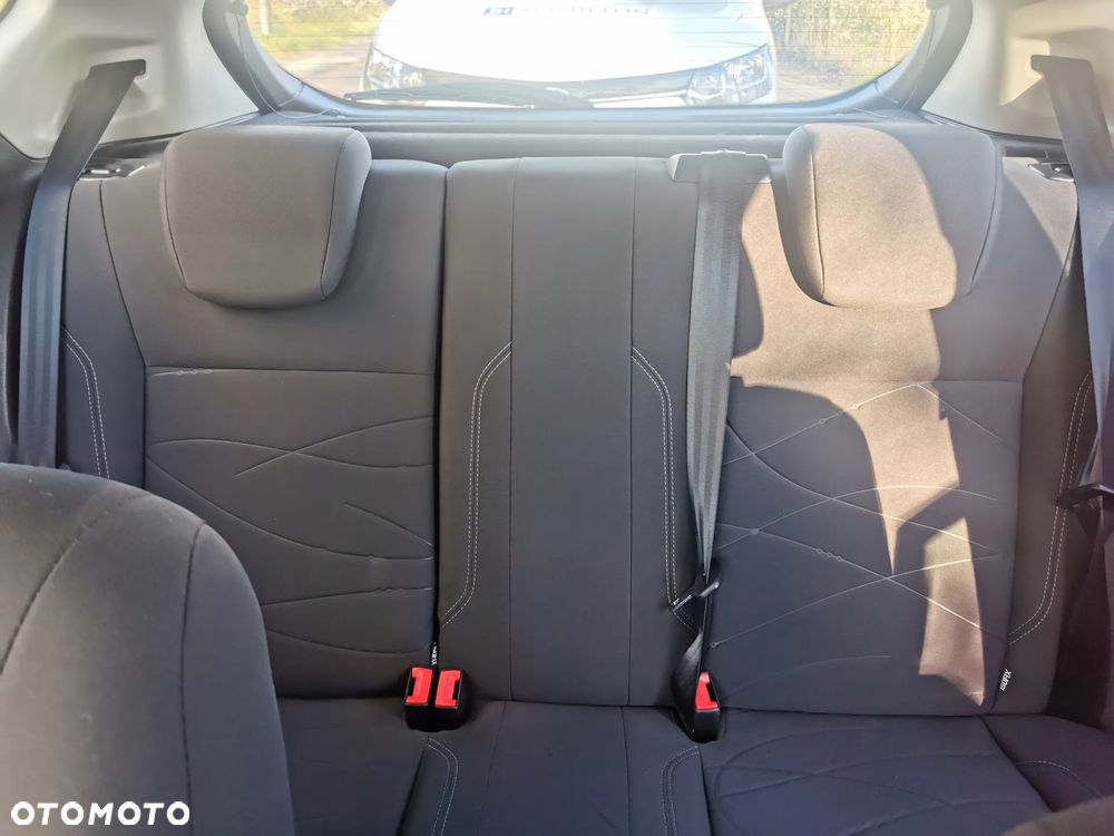 Ford Fiesta 1.0 EcoBoost Gold X - 13