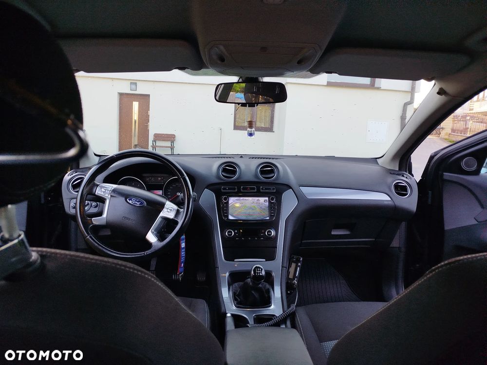 Ford Mondeo - 19