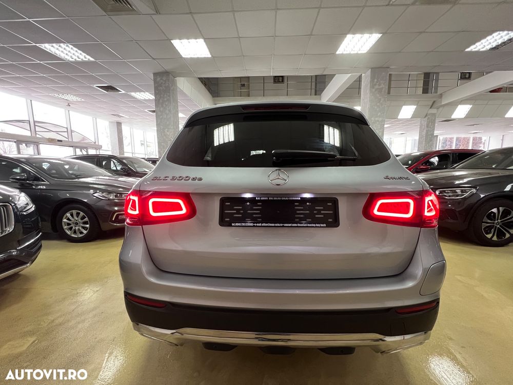 Mercedes-Benz GLC 300 de 4Matic 9G-TRONIC Exclusive - 11