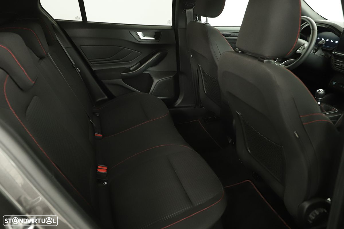 Ford Focus 1.0 EcoBoost MHEV ST-Line - 21