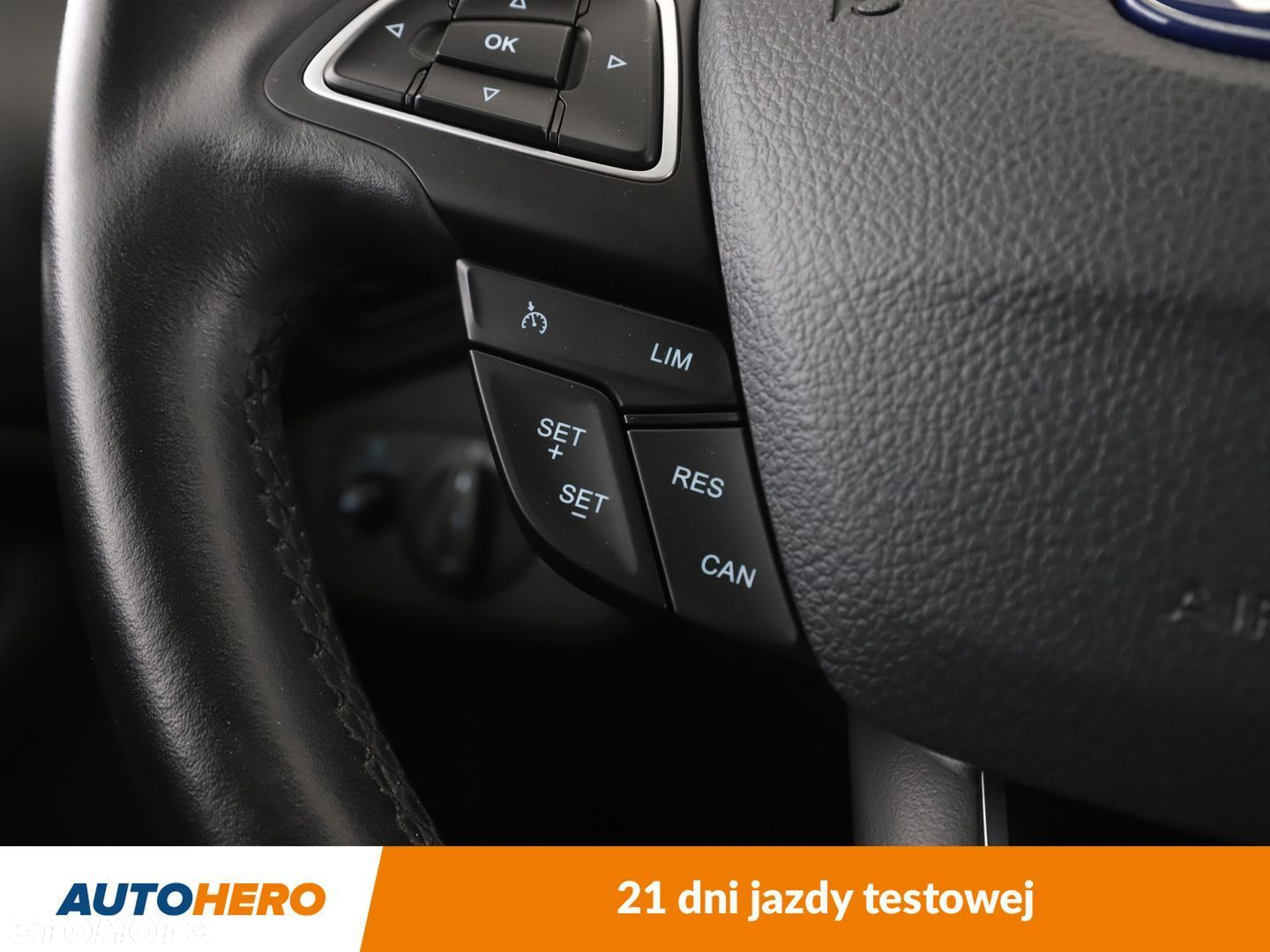 Ford Kuga - 25
