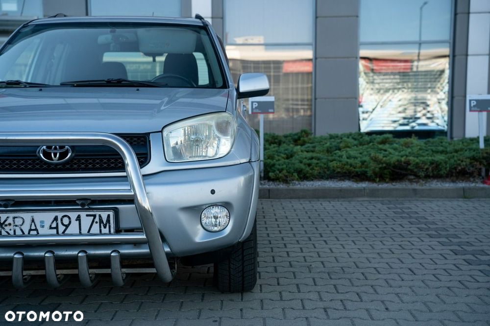 Toyota RAV4 4x4 Edition - 16