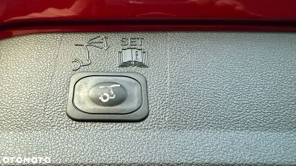 Ford Kuga 2.0 TDCi 4x4 Titanium - 24