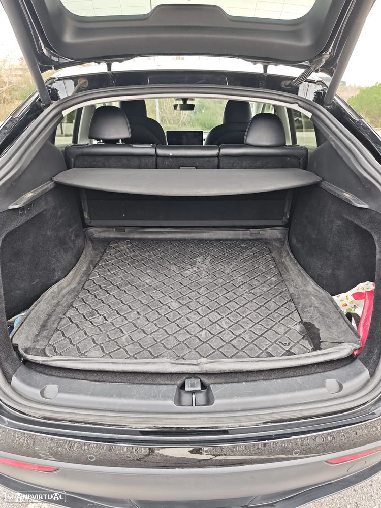 Tesla Model Y Performance Tração Integral - 11
