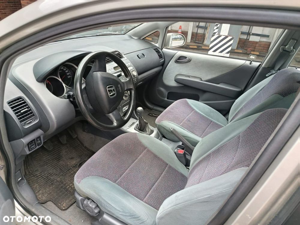 Honda City 1.4 Comfort - 10