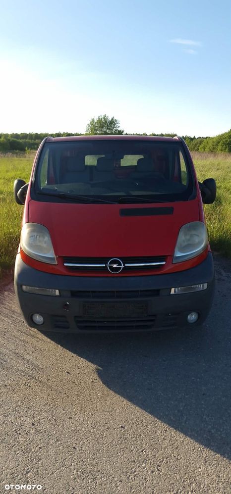 Opel Vivaro - 1