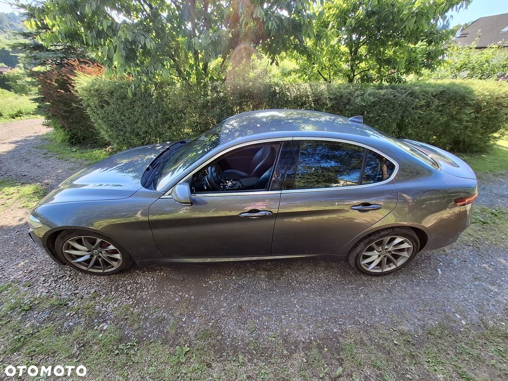 Alfa Romeo Giulia 2.2 D Turbo - 6
