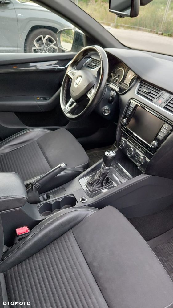 Skoda Octavia 2.0 TSI (Green tec) DSG RS - 9