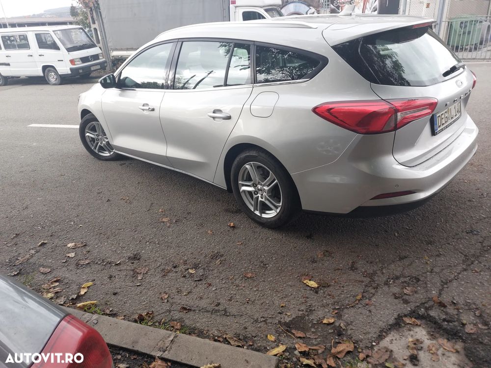Ford Focus 1.5 TDCi Trend - 5