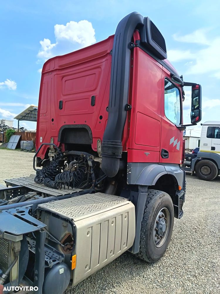 Mercedes-Benz AROCS - 9