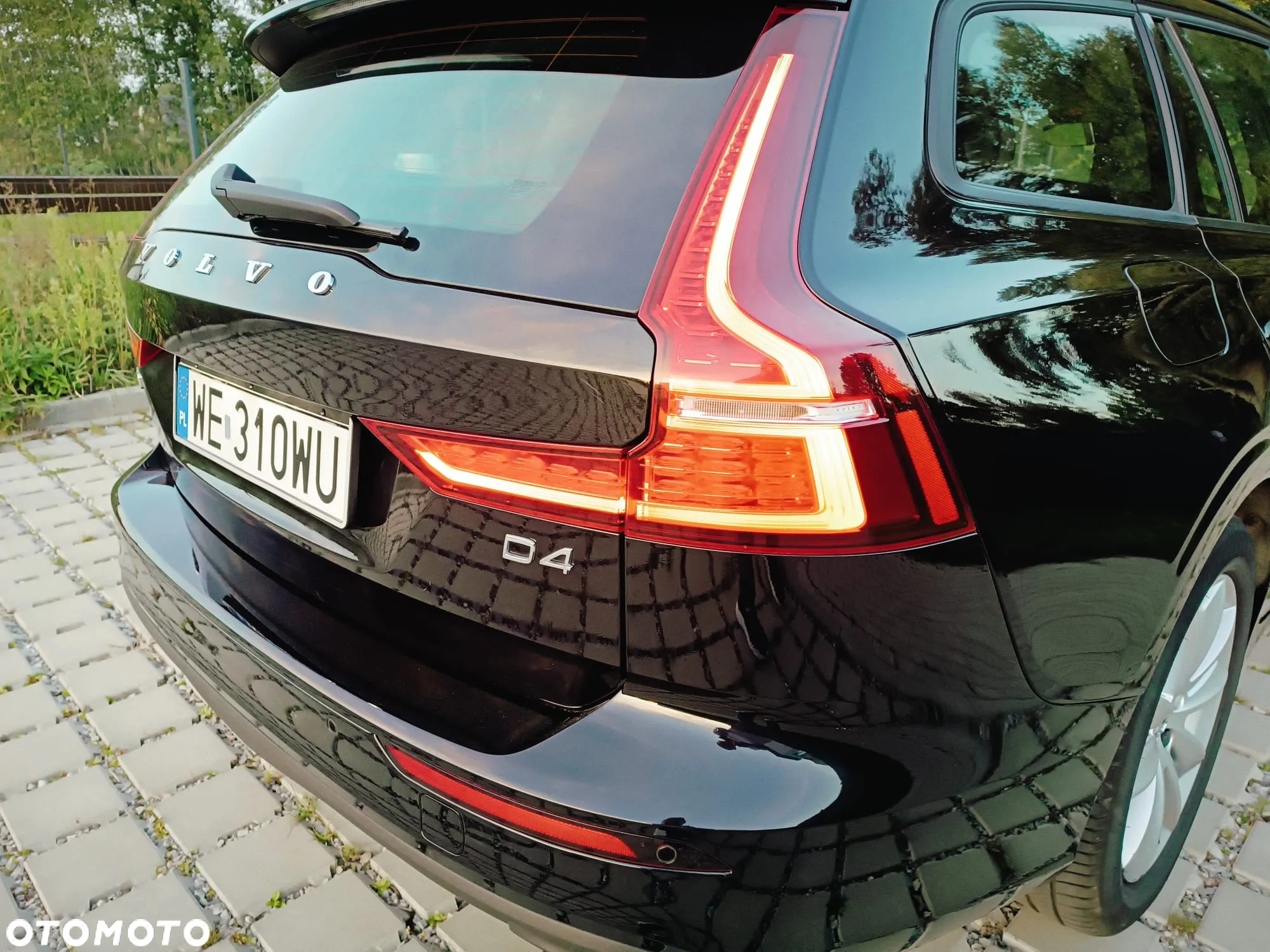 Volvo V60 D4 SCR Momentum - 13