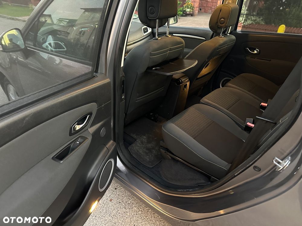 Renault Grand Scenic Gr 2.0 16V Privilege CVT - 23