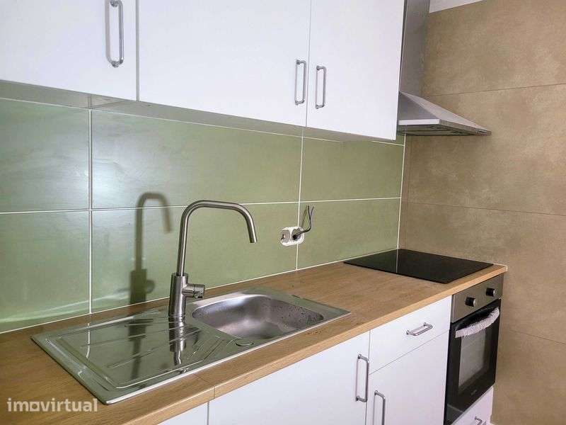 Moradia T3 Renovada | Lobelhe do Mato - Grande imagem: 3/12
