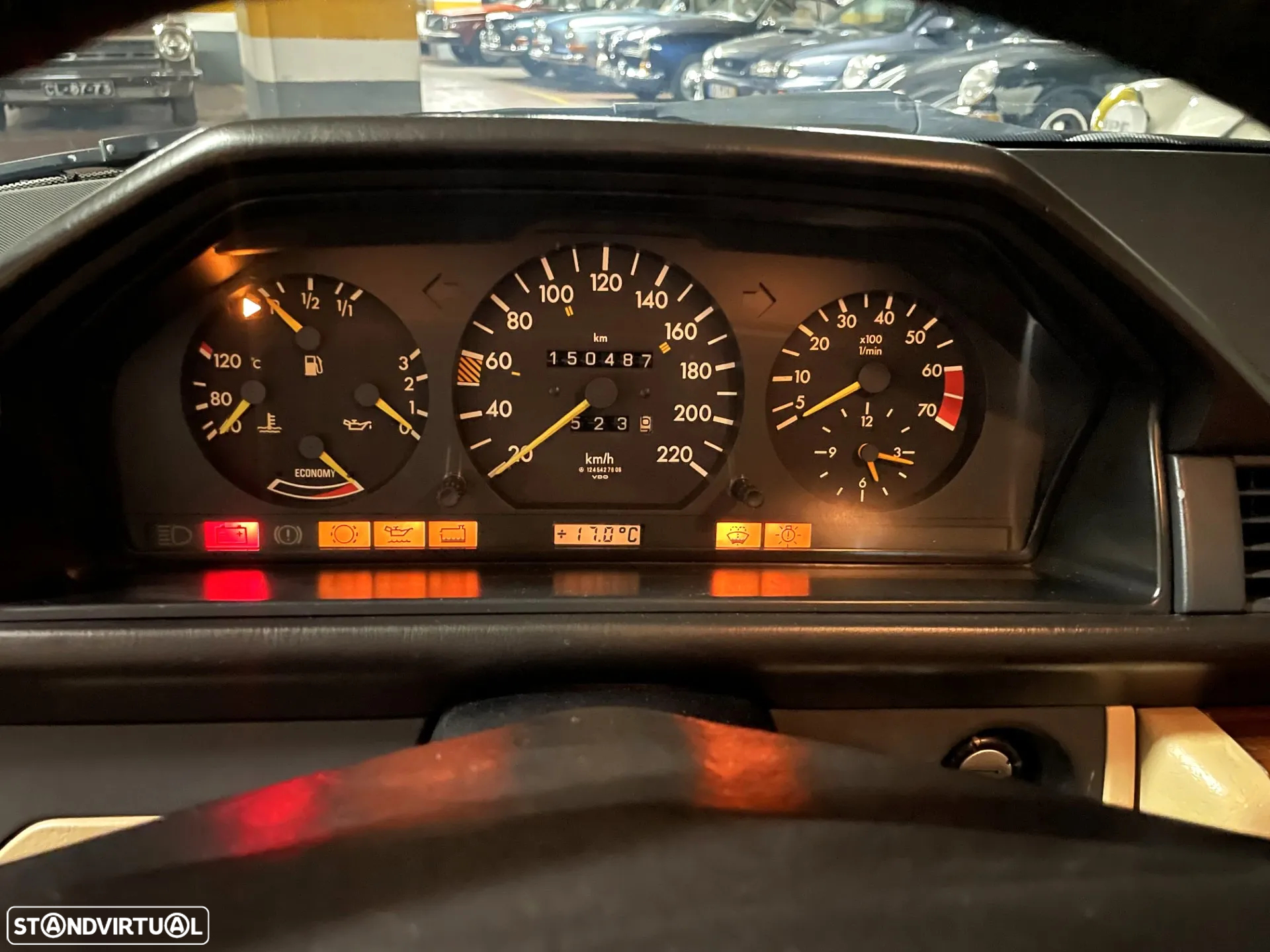 Mercedes-Benz 230 E - 8