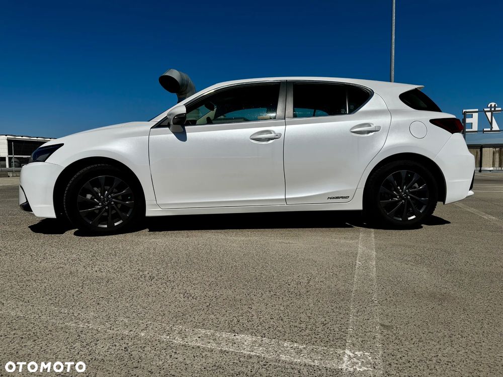 Lexus CT 200h Elegance - 8
