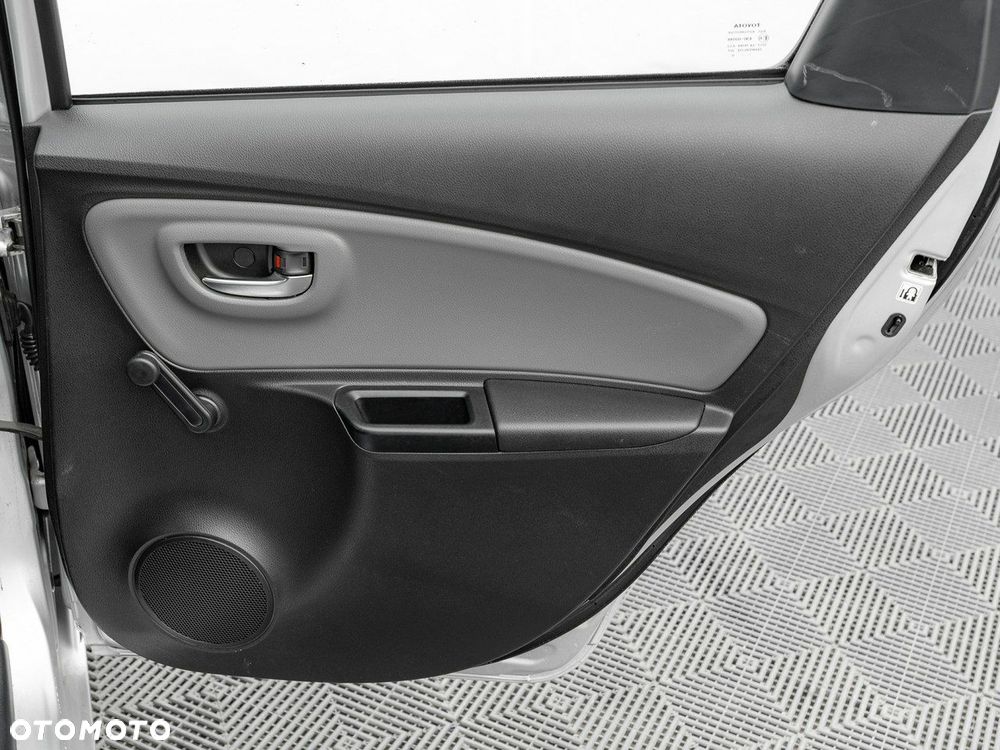 Toyota Yaris 1.5 Premium - 30