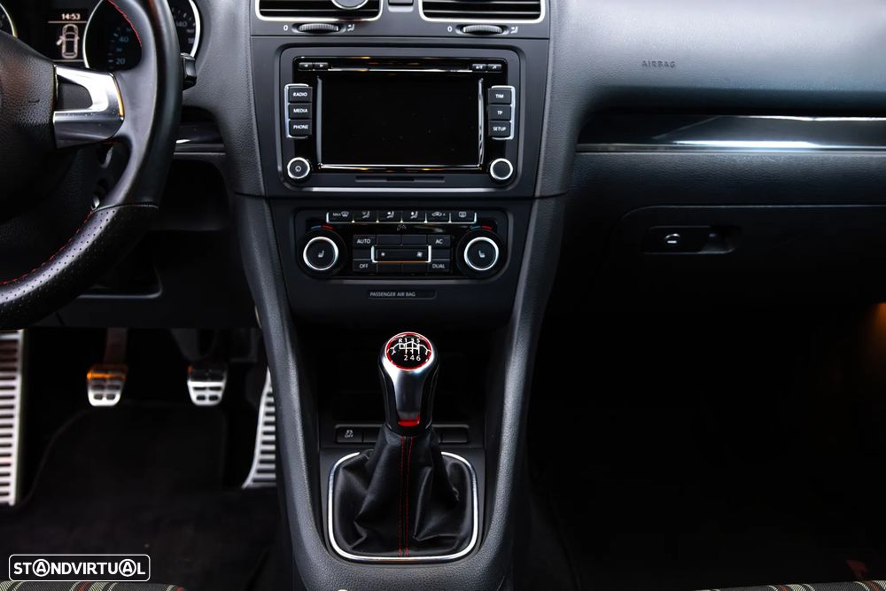 VW Golf 2.0 GTI - 21