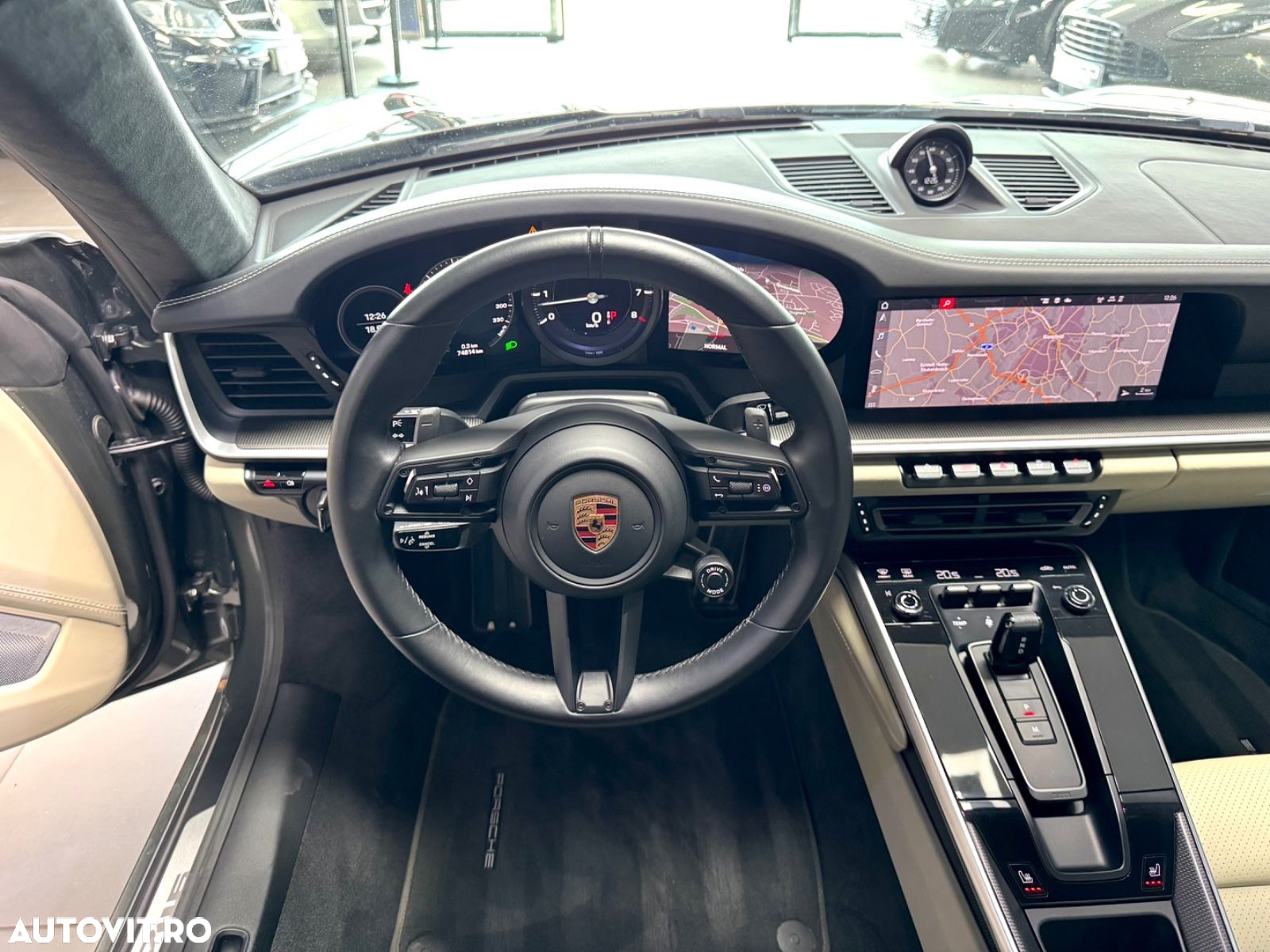 Porsche 911 Carrera 4S - 14