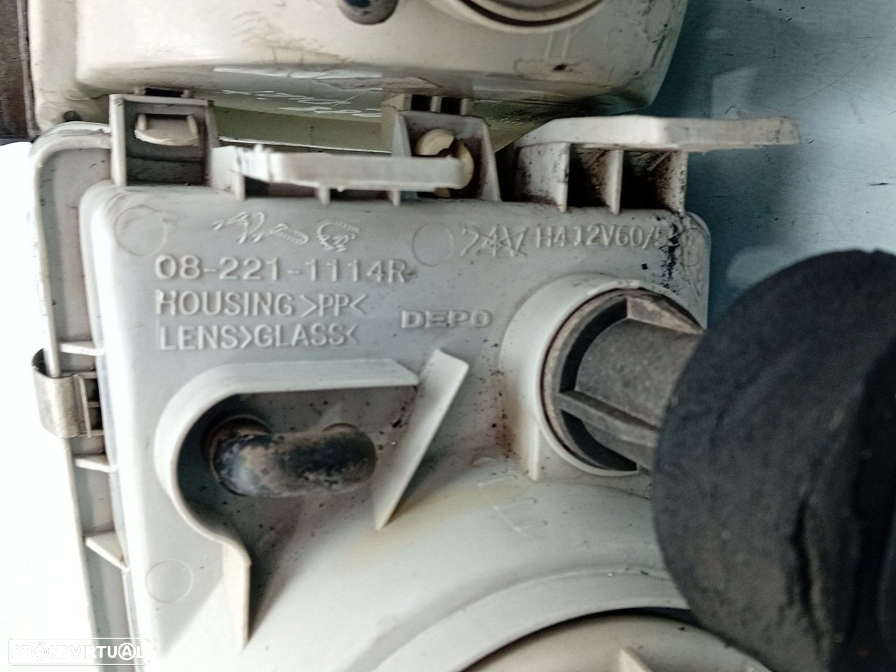 Ótica / farol direita HYUNDAI H100 - 6