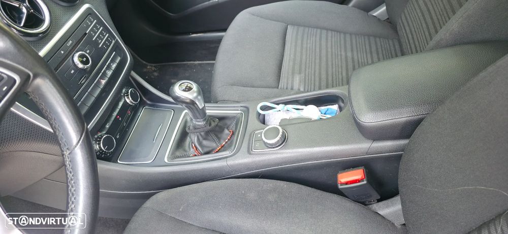 Mercedes-Benz A 180 d BlueEFFICIENCY Edition Style - 11