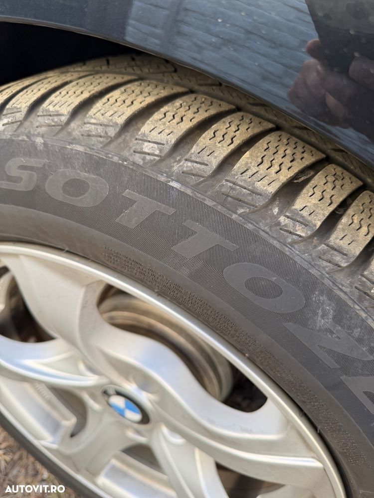 BMW Seria 3 318d Touring - 9