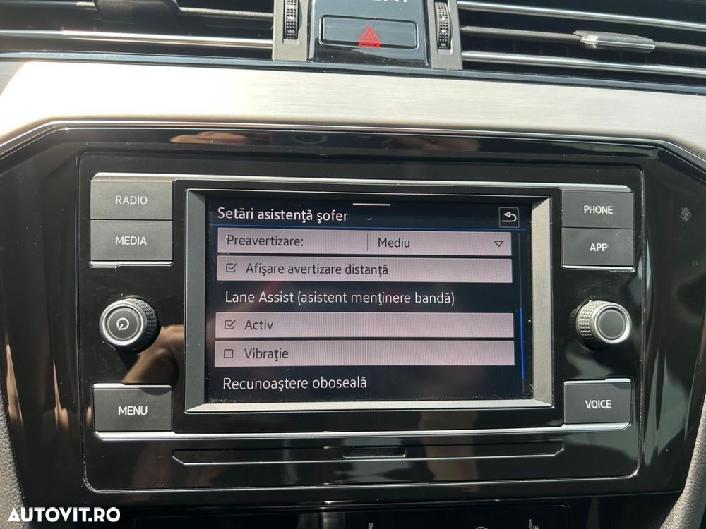 Volkswagen Passat 2.0 TDI DSG Highline - 27