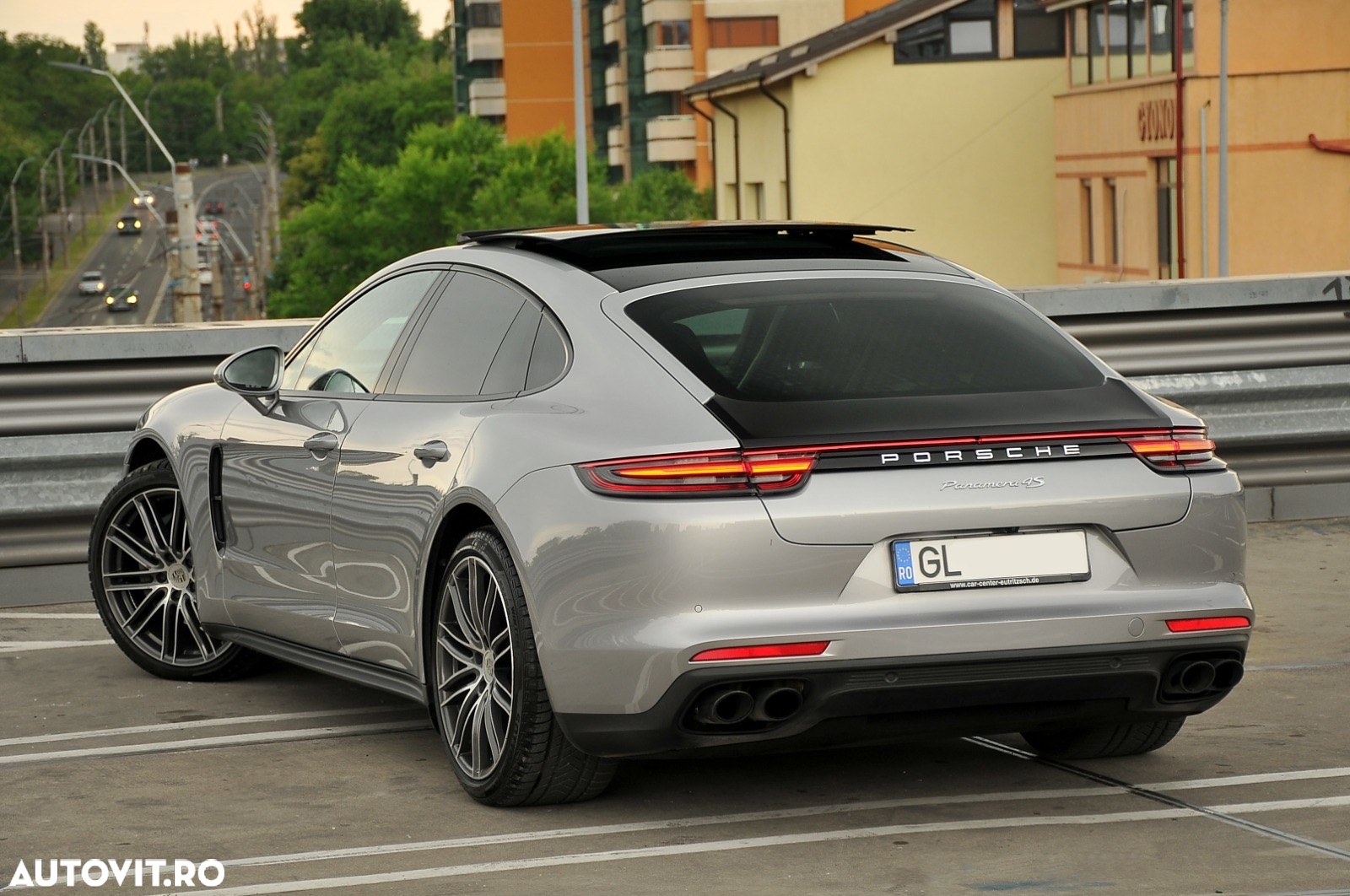 Porsche Panamera 4S - 2