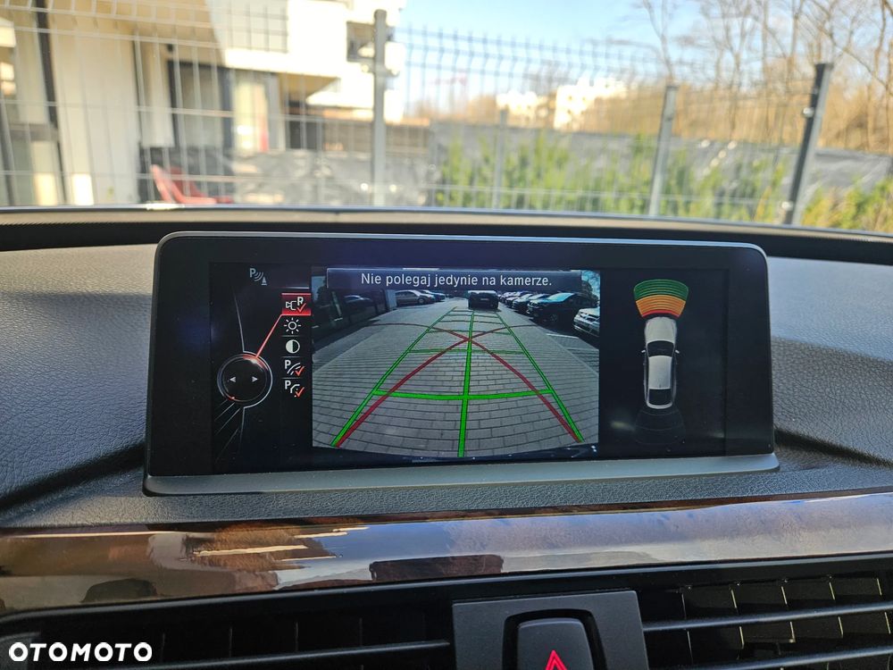 BMW 3GT 320d Luxury Line - 17