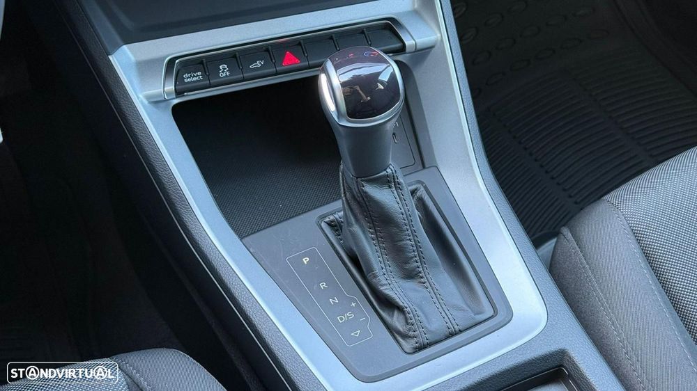 Audi Q3 45 TFSIe S tronic - 16