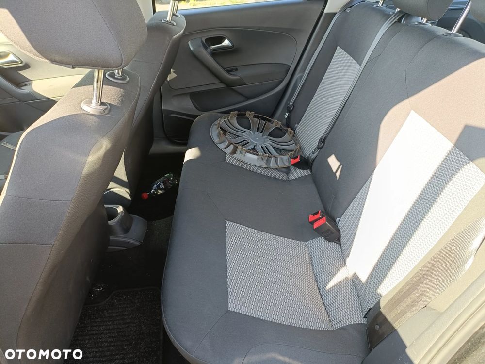 Volkswagen Polo - 8