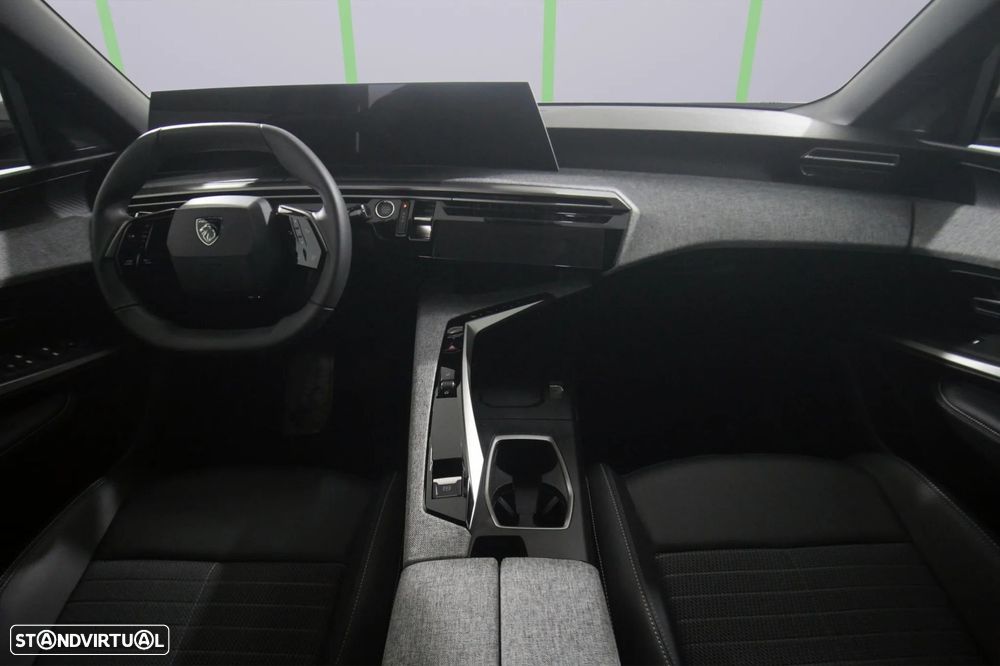 Peugeot E-3008 - 10