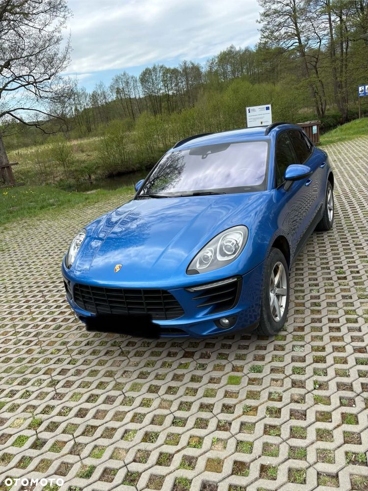 Porsche Macan - 1
