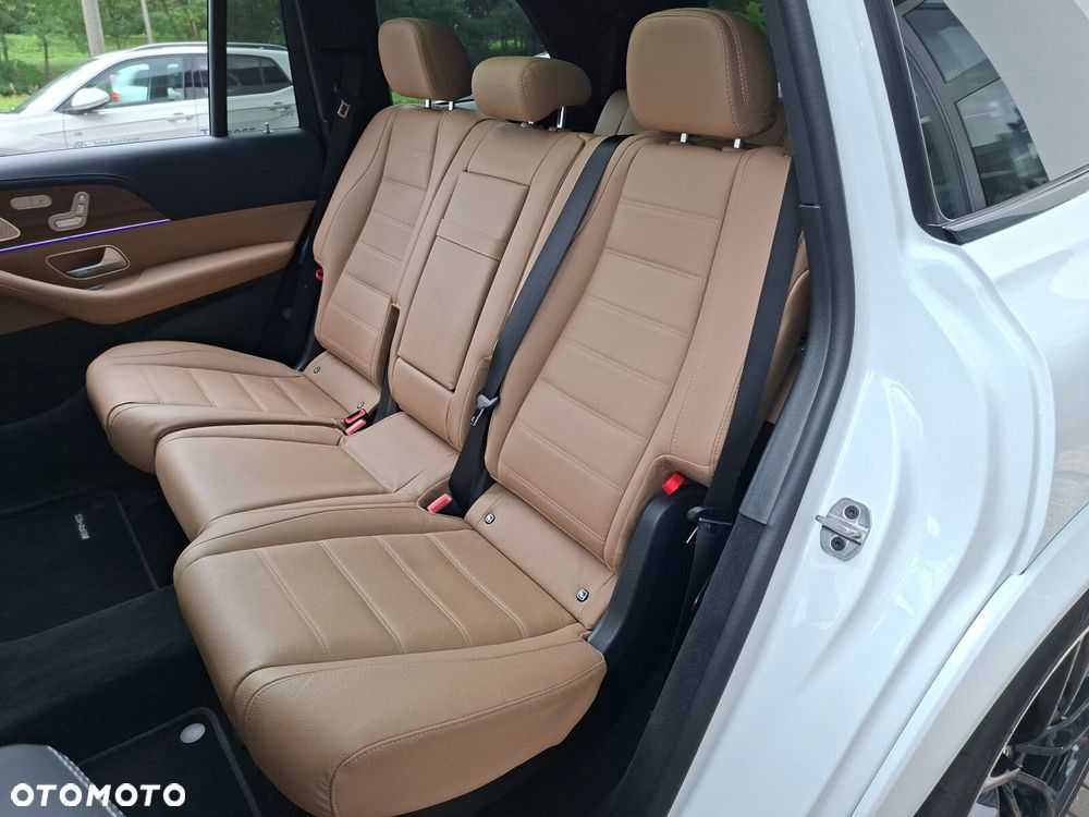 Mercedes-Benz GLS - 15
