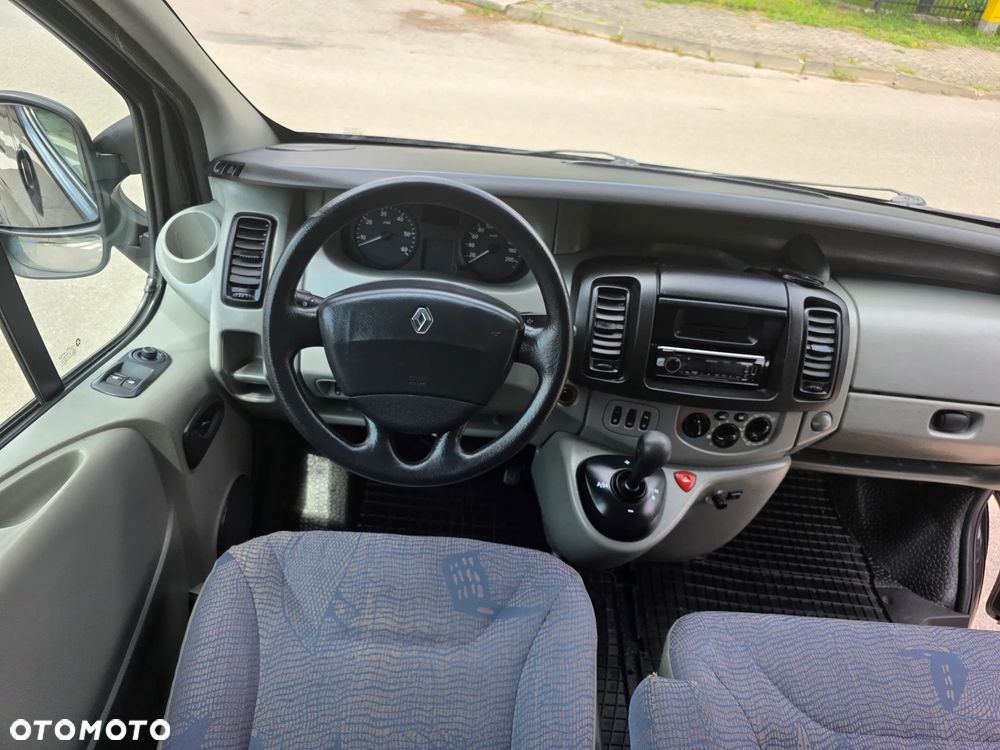Renault Trafic - 24