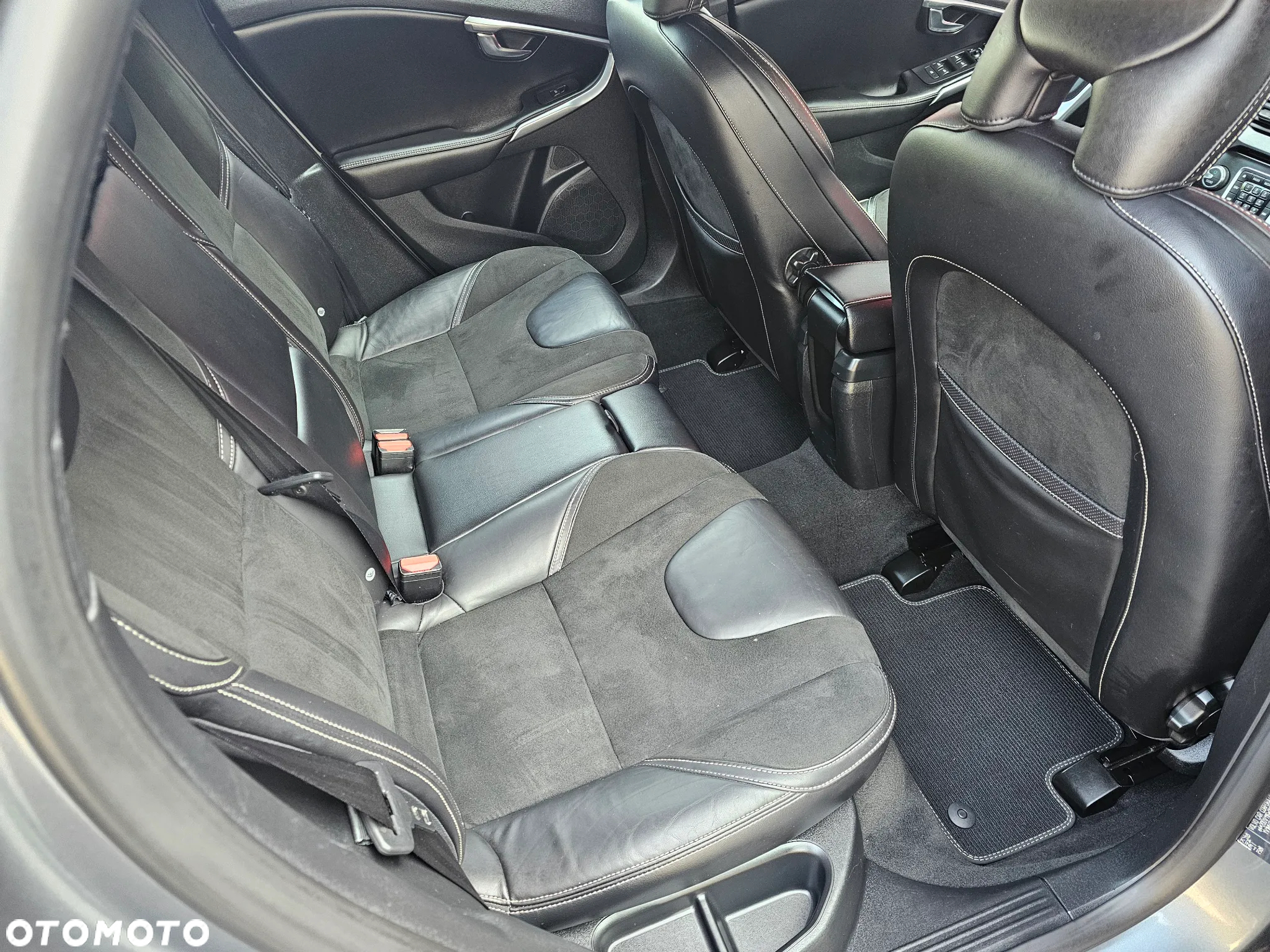 Volvo V40 D2 RDesign - 11