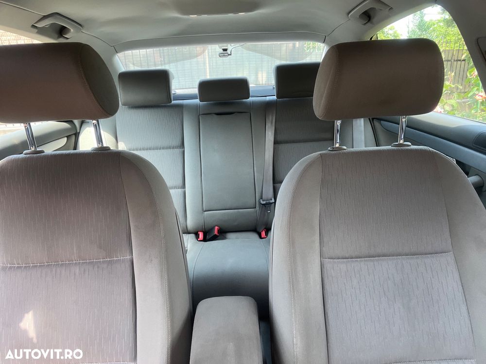 Audi A4 Limuzina 1.9 TDI - 15