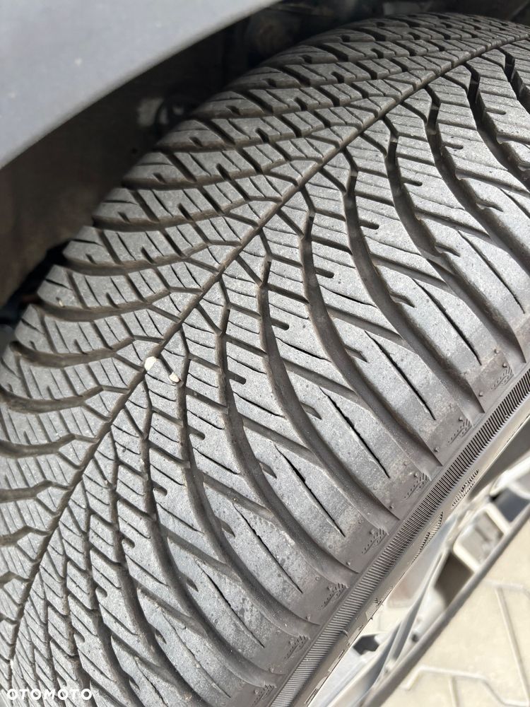 Kia XCeed 1.5 T-GDI M - 12