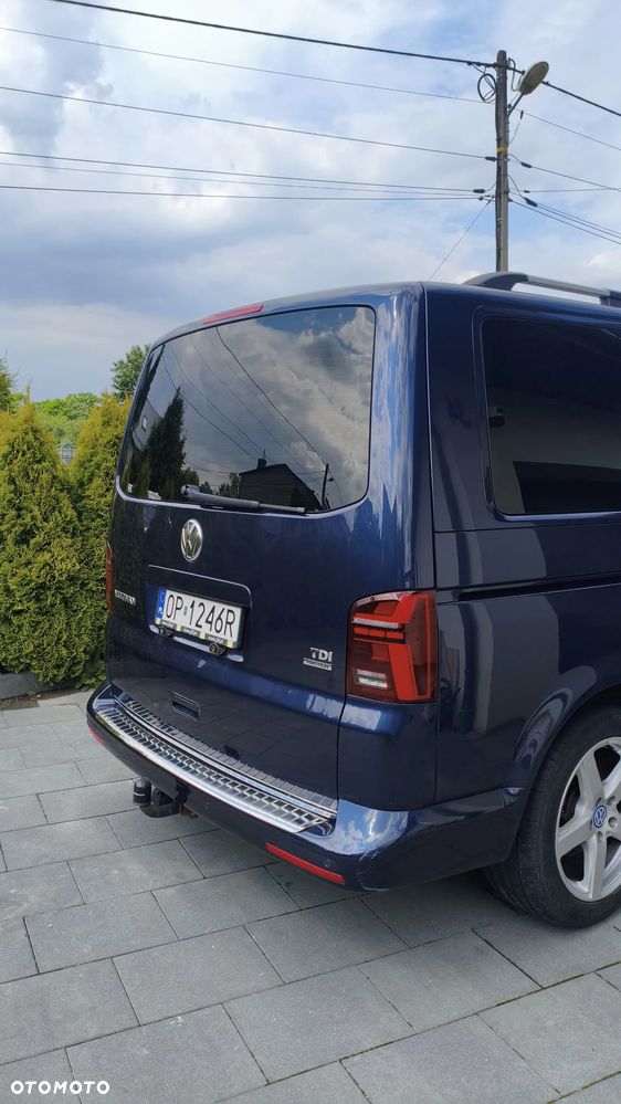 Volkswagen Multivan - 22