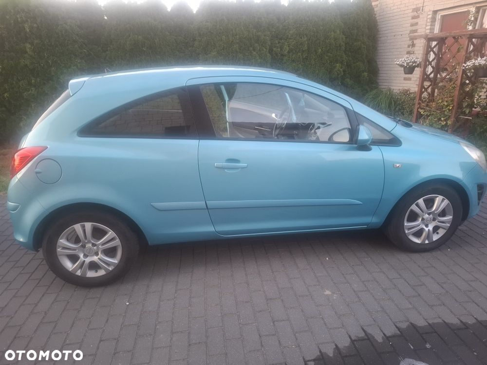 Opel Corsa - 4