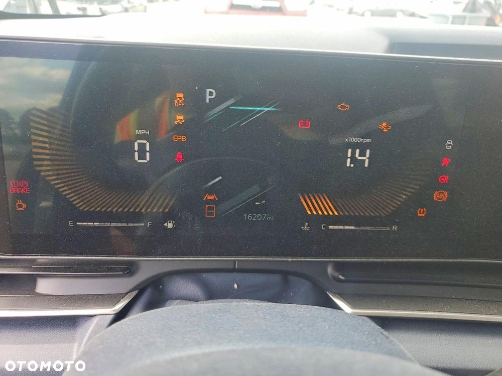 Kia Carnival - 9