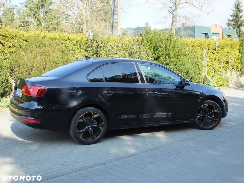 Volkswagen Jetta 1.6 TDI DPF Comfortline - 12